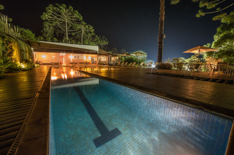 Piscina - Hotel Toriba em Campos do Jordão